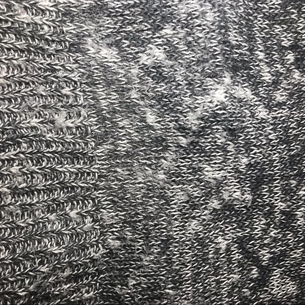 Gray and White Marled V-Neck Sweater Abercrombie size Medium/Large